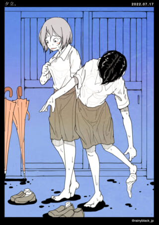 濡れた制服の男女が靴を脱ぐ。
